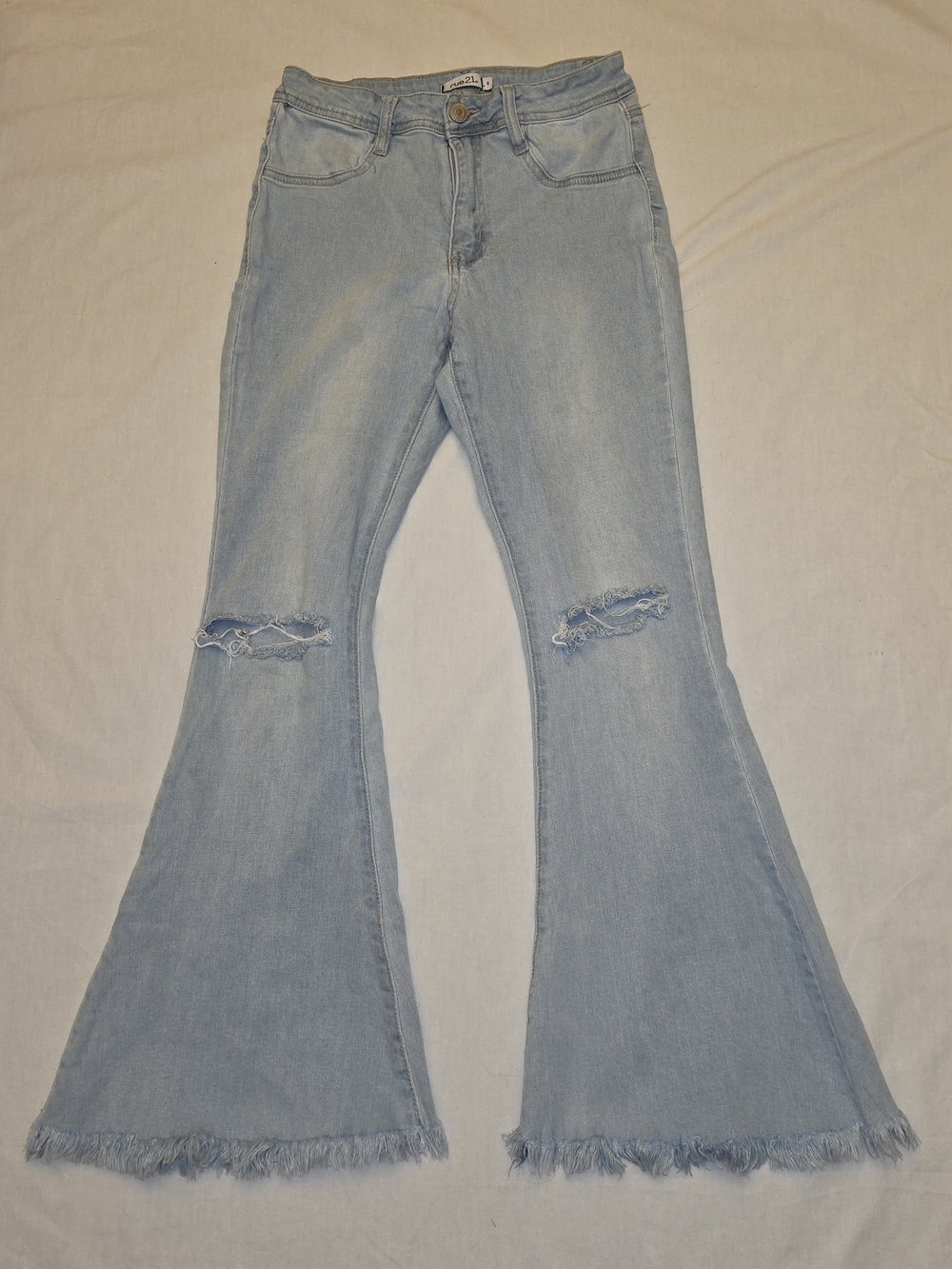 Rue21 Light Blue Distressed Flare Jeans With Raw Hem sz 6